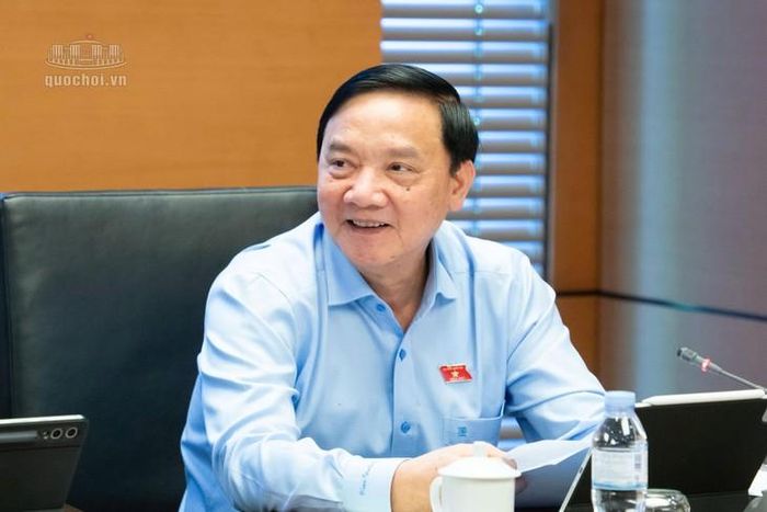 Phó Chủ tịch Quốc hội Nguyễn Khắc Định phát biểu tại phiên thảo luận. Ảnh: Cao Hoàng
