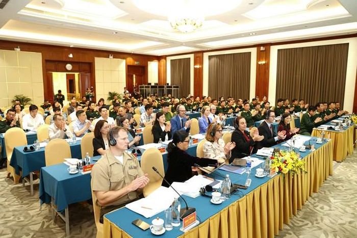 Các đại biểu trong nước và quốc tế tham dự hội thảo. Ảnh: Trần Minh