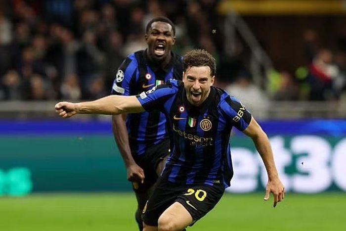 Pha lập công của Carlos Augusto đã giúp cho thầy trò Christian Chivu có 3 điểm đầu tiên (Ảnh: Getty Images)
