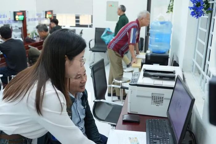 Người dân rất quan tâm đến việc cấp, chứng nhận liên quan đến đất đai