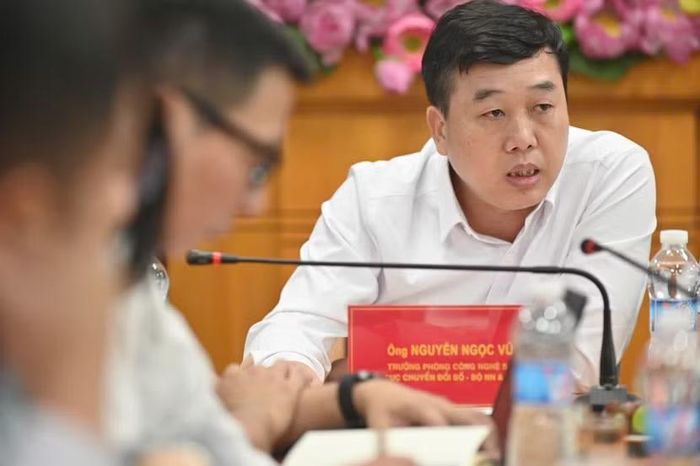 Ông Nguyễn Ngọc Vũ, Trưởng phòng Công nghệ số, Cục Chuyển đổi số, Bộ Nông nghiệp và Môi trường phát biểu tọa đàm