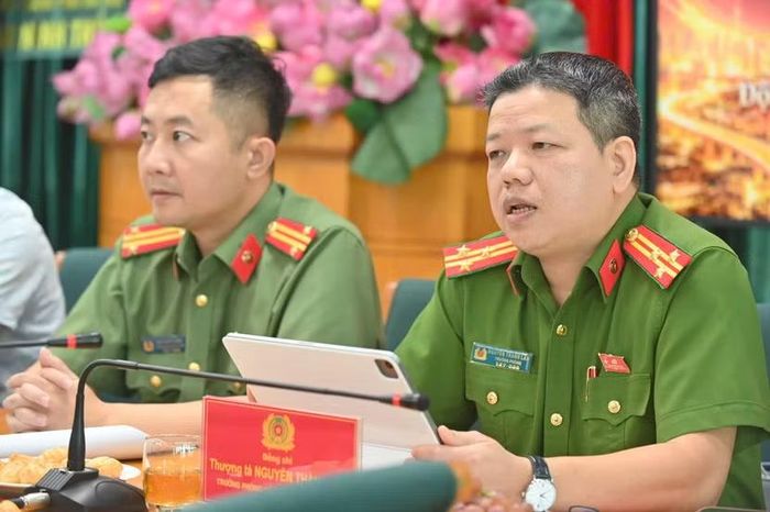Thượng tá Nguyễn Thành Lâm, Trưởng phòng Cảnh sát QLHC về trật tự xã hội, CATP Hà Nội phát biểu tọa đàm