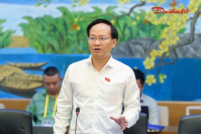 Phó Chủ tịch UBND TP. Bắc Ninh Phạm Văn Thịnh phát biểu tại Tổ 7 (Ảnh: Quang Vinh)