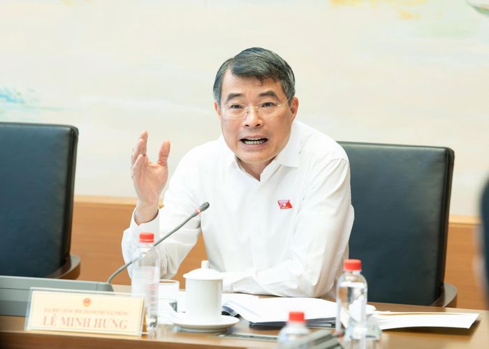  Thủ tướng Lê Minh Hưng thông tin về nhiều điểm mới trong 3 dự án luật sửa đổi liên quan bất động sản. Ảnh: Quochoi.vn. 