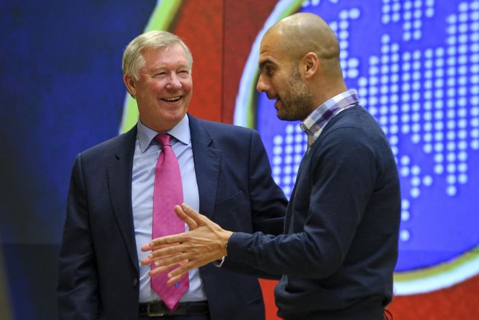  Trong cuốn Games of My Life xuất bản năm 2026, Ferguson bày tỏ tiếc nuối vì không gặp Guardiola sớm hơn để thuyết phục ông đến Old Trafford. 