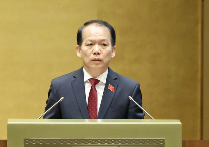 Bộ trưởng Bộ Tư pháp Hoàng Thanh Tùng