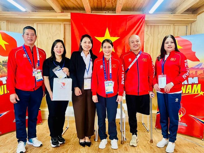Đại diện cộng đồng người Việt Nam tại Kansai, Nhật Bản thăm, động viên Đoàn Thể thao người khuyết tật Việt Nam