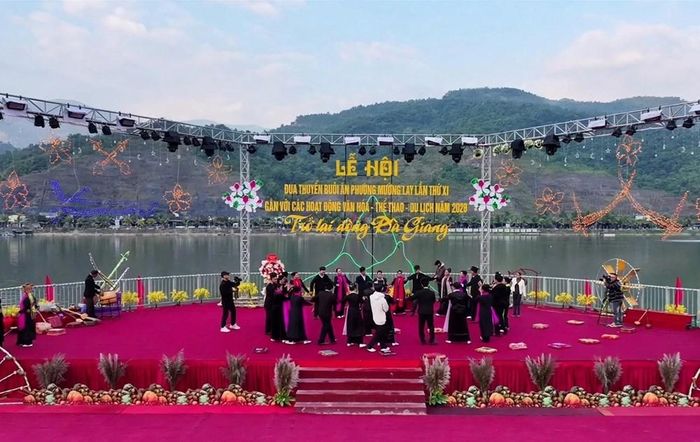 Chuỗi hoạt động du lịch mùa nước nổi là cơ hội để quảng bá hình ảnh vùng đất, con người Mường Lay đến du khách gần xa