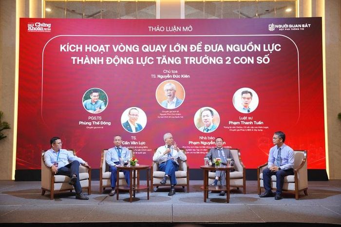 Hội thảo "Tháo gỡ điểm nghẽn - Khơi thông nguồn lực - Thúc đẩy tăng trưởng" - Ảnh: chinhphu.vn