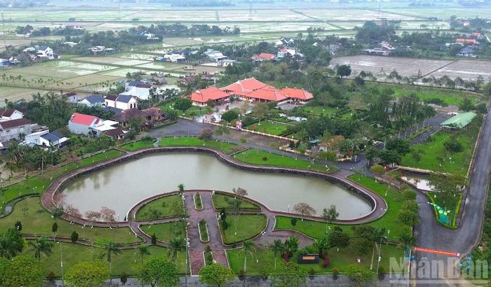 Khu lưu niệm Thủ tướng Phạm Văn Đồng tại xã Mộ Đức là công trình văn hóa, lịch sử có ý nghĩa đặc biệt, gắn với cuộc đời và sự nghiệp của Thủ tướng Phạm Văn Đồng. (Ảnh: HIỂN CỪ)