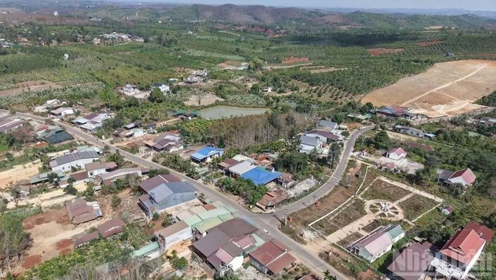 Nhiều vùng nông thôn ở khu vực khó khăn của tỉnh Lâm Đồng đổi thay nhờ hạ tầng giao thông được đầu tư đồng bộ.