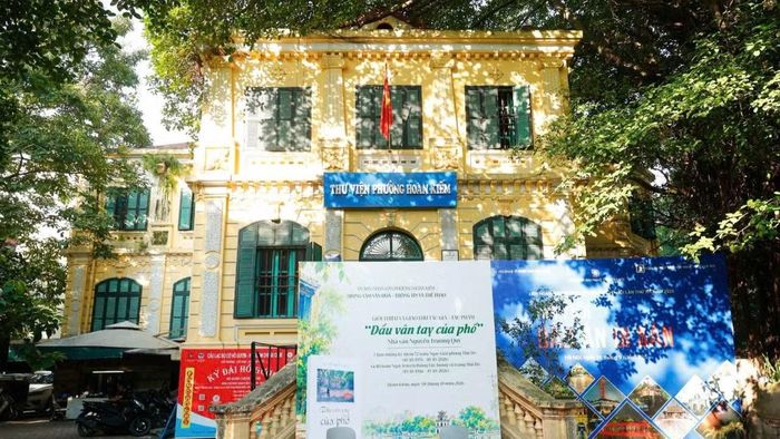 "Dấu vân tay của phố" được ra mắt trong không gian đậm chất di sản. (Ảnh: NVCC)