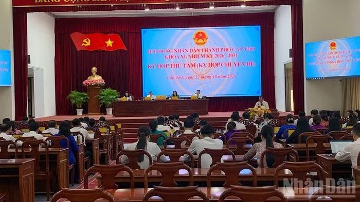 Quang cảnh kỳ họp. (Ảnh: THANH TÂM)