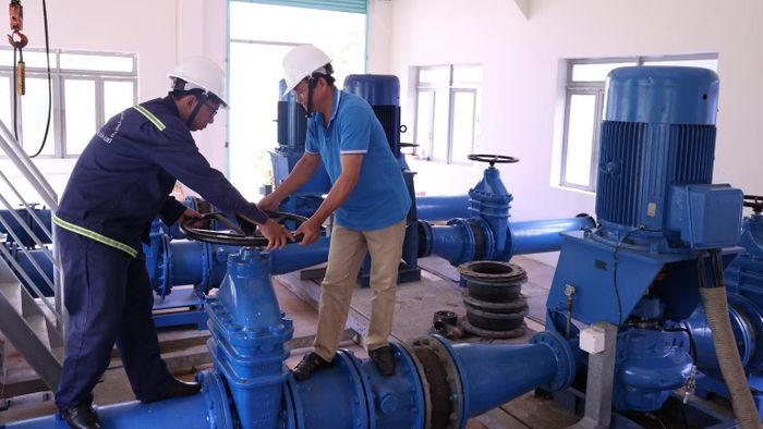 Trạm bơm tăng áp thuộc Xí nghiệp cấp nước Cần Giờ, Tổng Công ty Cấp nước Sài Gòn (ảnh: QUÝ HIỀN)