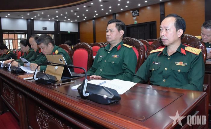 Các đại biểu dự hội nghị. 
