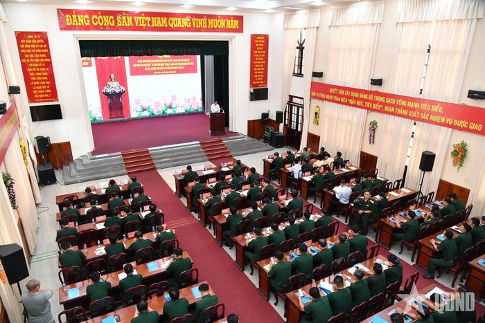 Quang cảnh hội nghị.