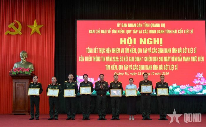 Ban chỉ đạo tỉnh Quảng Trị khen thưởng các tập thể và cá nhân có thành tích xuất sắc trong thực hiện Chiến dịch. 