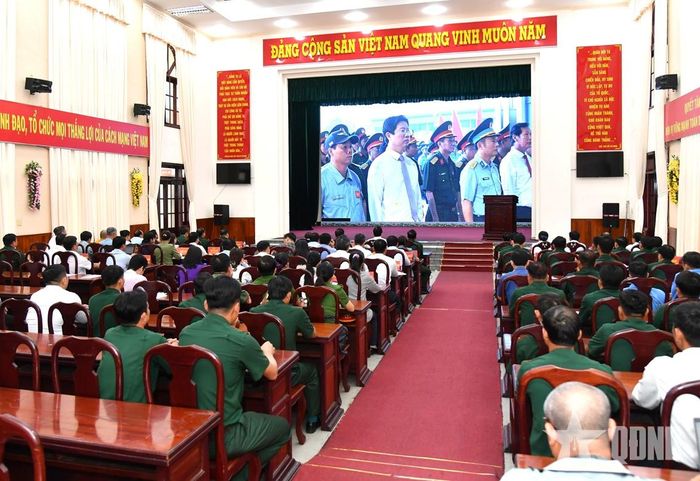 Quang cảnh hội nghị.