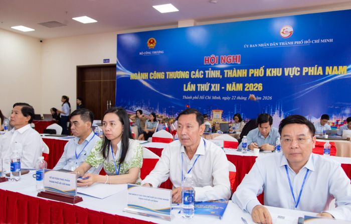 Các đại biểu tham dự hội nghị. Ảnh: TRẦN HẬU 