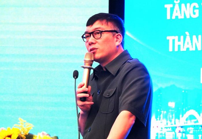 Chuyên gia của Hiệp hội chống hàng giả và bảo vệ thương hiệu Việt Nam chia sẻ tại Hội thảo.