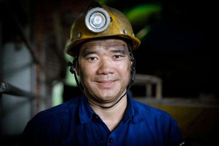 Anh Phạm Đình Duẩn (Công ty Than Vàng Danh) là 1 trong 10 công nhân được tuyên dương toàn quốc năm 2026. Ảnh: VINACOMIN