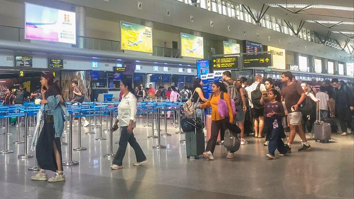 Đà Nẵng được đề xuất phát triển sàn thương mại điện tử cho phép khách du lịch quốc tế đặt mua đặc sản và nhận hàng trực tiếp tại sân bay. Ảnh: XUÂN QUỲNH