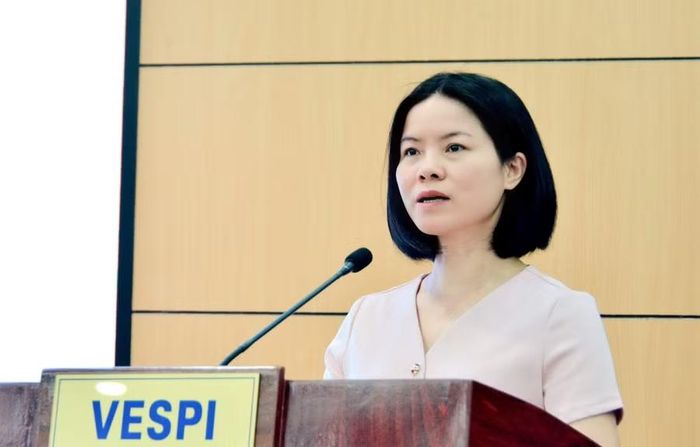 TS Vũ Thị Hạnh - Phó Viện trưởng Viện Chiến lược và Chính sách Giáo dục phát biểu tại hội thảo.
