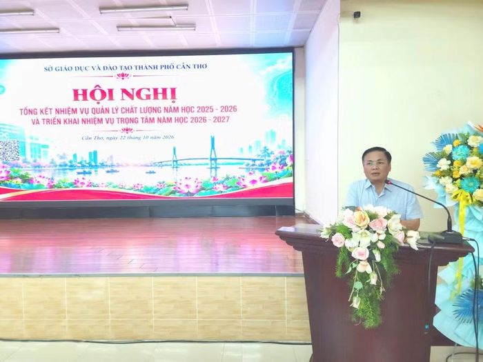 Ông Danh Hoàng Nguyên, Phó Giám đốc Sở GD&ĐT TP Cần Thơ phát biểu tại Hội nghị.