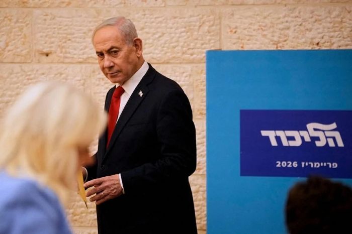 Các nhà phân tích nhận định, nếu Thủ tướng Benjamin Netanyahu tiếp tục giành chiến thắng, với sự hậu thuẫn của các đối tác liên minh cực hữu, ông có thể đẩy mạnh các chiến dịch quân sự, siết chặt kiểm soát đối với Bờ Tây và tiếp tục gạt các nỗ lực ngoại giao ra bên lề. (Nguồn: The Japan Times)