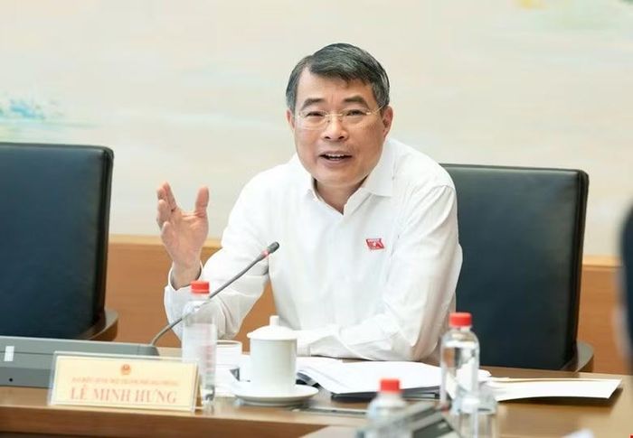 Thủ tướng Chính phủ Lê Minh Hưng tham gia thảo luận tại tổ. Ảnh: QH