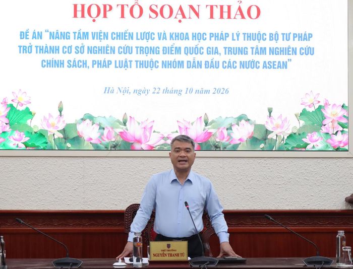 Thứ trưởng Nguyễn Thanh Tú phát biểu kết luận cuộc họp.