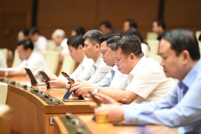  Các đại biểu tại phiên họp sáng 22/10. (Ảnh: Như Ý) 