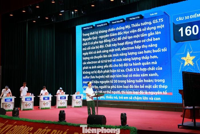 5 thí sinh tự tin bước vào đêm chung kết với những màn bám đuổi điểm số gay cấn.