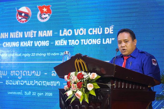 Anh Khamsy Sihavong - Phó trưởng Ban Đào tạo Thanh niên, Trung ương Đoàn Thanh niên Nhân dân Cách mạng Lào, phát biểu tại diễn đàn.