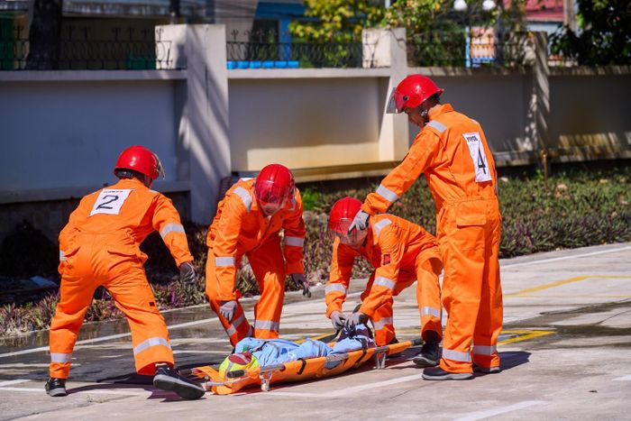 Tinh thần đồng đội và sự phối hợp nhịp nhàng là chìa khóa quyết định thành công trong các nội dung thi đồng đội.