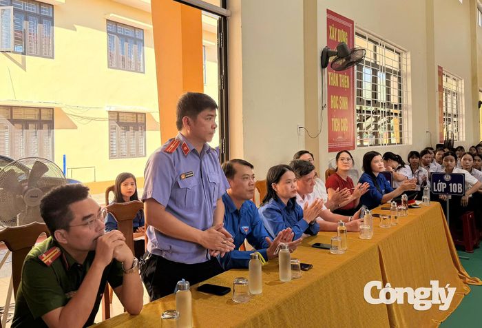 Sự phối hợp giữa Sở Tư pháp, TAND tỉnh Quảng Trị, VKSND tỉnh Quảng Trị và Trường PTDTNT THPT Quảng Trị cho thấy vai trò của các cơ quan tư pháp trong việc đổi mới phương thức phổ biến, giáo dục pháp luật, nhất là đối với thế hệ trẻ.