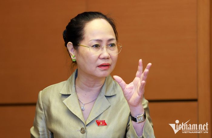 Bộ trưởng Lâm Thị Phương Thanh: "Không có rạp chiếu phim thì người dân sẽ xem phim ở đâu, không thể phát triển được điện ảnh và "chẳng lẽ suốt ngày xem tivi""