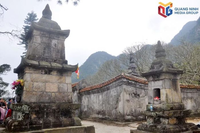 Vườn tháp Huệ Quang tại Yên Tử thuộc Quần thể di tích và danh thắng Yên Tử - Vĩnh Nghiêm - Côn Sơn, Kiếp Bạc