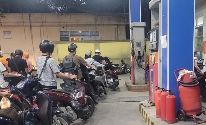Tại kỳ điều hành ngày 22/10, các mặt hàng xăng giảm mạnh. (Ảnh minh họa: N.A)