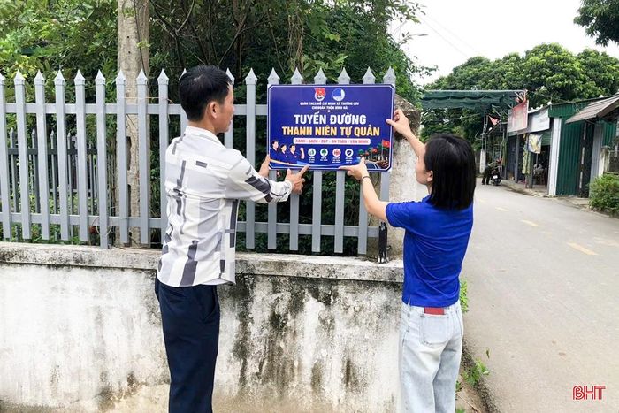 Các tổ chức đoàn thể ra mắt mô hình nhà sạch - vườn đẹp, tuyến đường thanh niên tự quản.