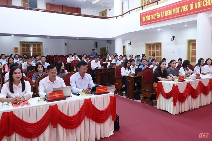 Đại biểu tham dự lớp bồi dưỡng.