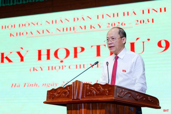 Đồng chí Nguyễn Hồng Lĩnh - Phó Bí thư Thường trực Tỉnh ủy, Chủ tịch HĐND tỉnh bế mạc kỳ họp.