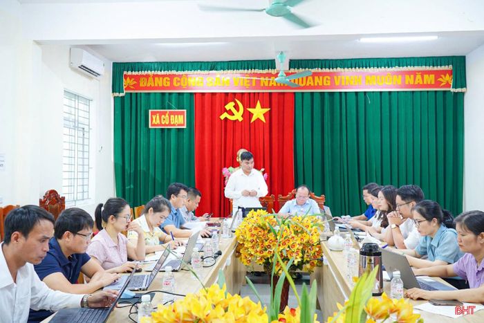  Thống kê tỉnh phối hợp xã Cổ Đạm rà soát, đánh giá các chỉ tiêu phát triển kinh tế - xã hội năm 2026. 