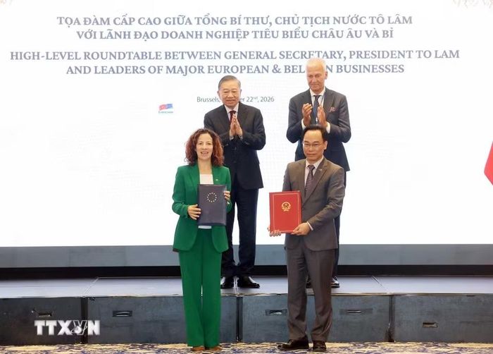 Tổng Bí thư, Chủ tịch nước Tô Lâm chứng kiến trao thỏa thuận hợp tác. (Ảnh: Thống Nhất/TTXVN)