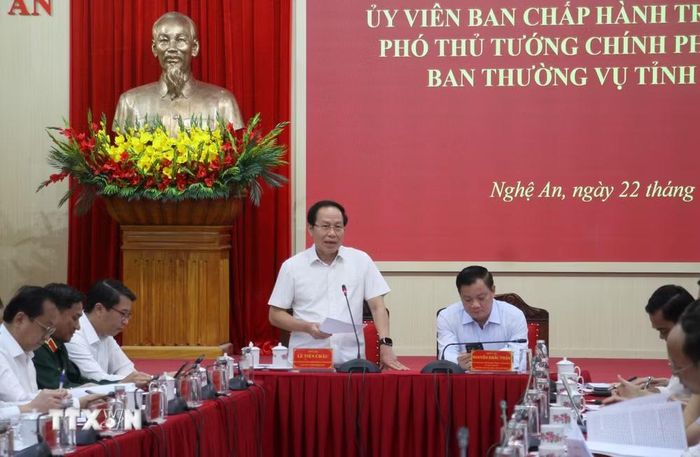 Phó Thủ tướng Chính phủ Lê Tiến Châu phát biểu tại buổi làm việc. (Ảnh: Văn Tý/TTXVN)