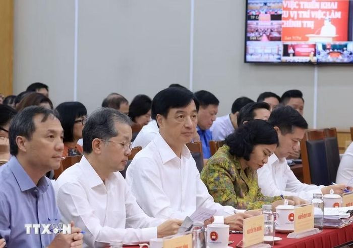 Ủy viên Bộ Chính trị, Bí thư Trung ương Đảng, Trưởng Ban Tổ chức Trung ương Nguyễn Duy Ngọc và các đại biểu tham dự hội nghị. (Ảnh: Tuấn Anh/TTXVN)