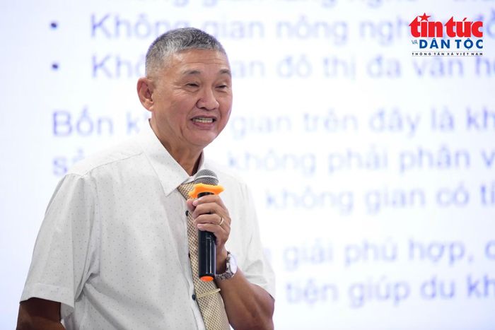 Ông Trương Hoàng Phương, Giám đốc Công ty Exotic Việt Nam chia sẻ nhiều giải pháp phát triển du lịch từ sản phẩm OCOP.