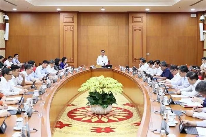 Đồng chí Trần Cẩm Tú, Ủy viên Bộ Chính trị, Thường trực Ban Bí thư phát biểu. Ảnh: An Đăng/TTXVN