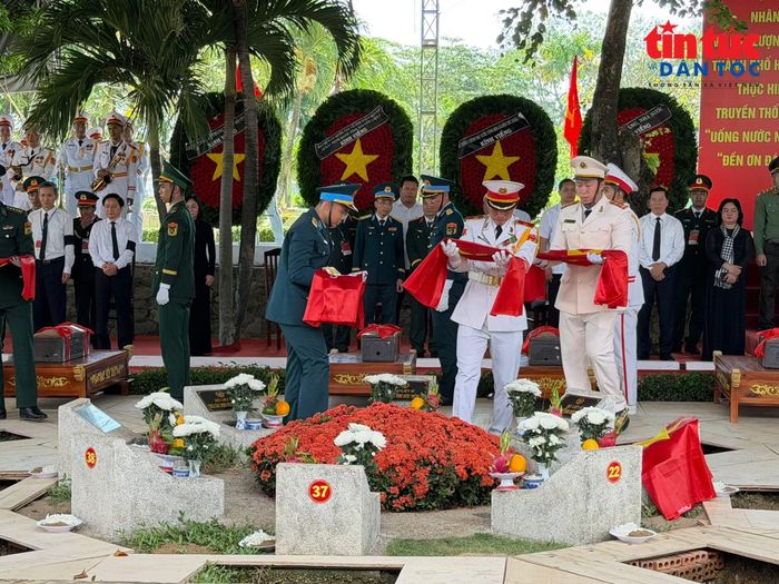 TP Hồ Chí Minh tổ chức thành công Lễ truy điệu, lễ viếng và an táng cho 731 liệt sĩ tìm thấy tại Công viên Lê Thị Riêng.