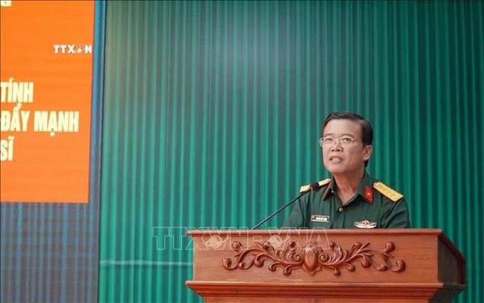 Đại tá Nguyễn Việt Thắng, Phó Bí thư Thường trực Đảng ủy, Chính ủy Bộ Chỉ huy Quân sự tỉnh, Phó Trưởng Ban Chỉ đạo 515 tỉnh An Giang, phát biểu.